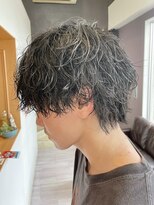 イースト(YEAST)&nbsp;無造作パーマツイストスパイラルパーマツーブロックメンズカット