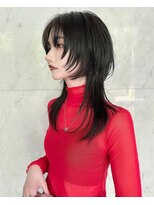 セルン(cerne)&nbsp;くびれミディクラゲカットクラゲヘアくびれレイヤーウルフカット