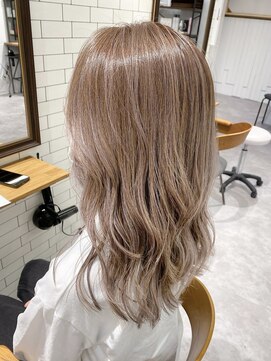 ロータス(Lotus) ハイライト × シルキーベージュ