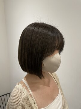 リリアーナ(LILIANA) 【LILIANA】前下がりのガーリーミニボブ