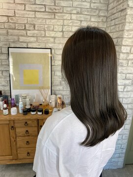 キキ(kiki) オリーブベージュ