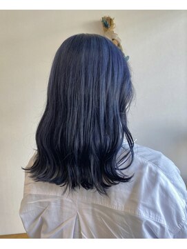 バルオン(BAR:ON) ブルーブラック×ミディアムヘア