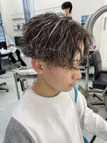 ネクストネオ 静岡(NEXT NEO)&nbsp;NEXT静岡NEO【櫻田】ホワイトハイライトメッシュ波巻きパーマ