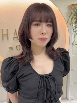 ハチ(HACHI) 暗めラベンダーカラーとミディアムウルフ