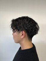 イッヒ 茅ヶ崎(IHHI)&nbsp;ツイストスパイラルパーマ/センターパート