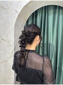 高めの編みおろしポニー