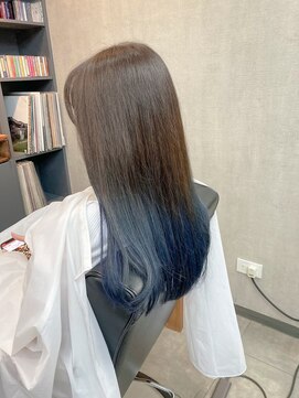 オト(oto) 透明感×深みをあわせ持つブルーグラデ/ブリーチ/デザインカラー