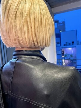 モーメント(moment) 透け感ボブ　　20代30代40代50代