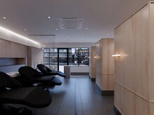 首に負担がない最新式フルフラットシャンプー台[茅ヶ崎/茅ヶ崎駅