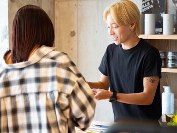 THINK ANDの写真/【おもろまち駅徒歩5分】お悩みを全て解決♪髪質やクセを見極め、あなたに合ったスタイルやケアをご提案◎