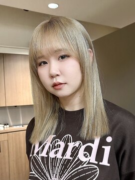 メゾン ノエラ(Maison Noella) ミルクティーベージュカラー【須田】