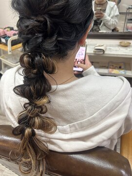 ヘアーパッション(Hair Passion) 編みおろし