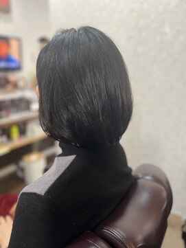 ヘアーズフェロー(Hair's Fellow) シンプルボブ