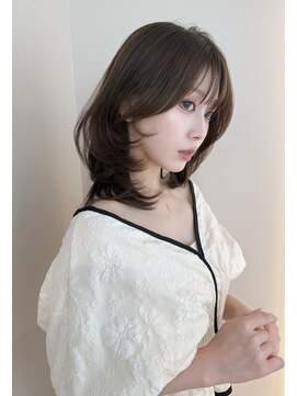 マリアバイアフロート(Maria by AFLOAT) 小顔ひし形レイヤー×韓国内巻きミディアム
