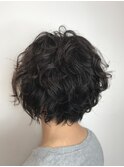 ヒシガタシルエット