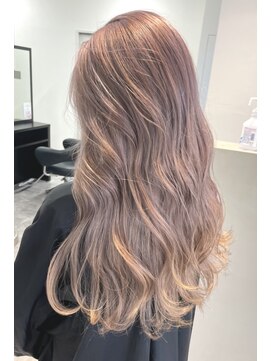 ロビィ 浦添店(LOBY) ピンクホワイトベージュ