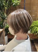 ハイライト×ショートボブスタイル