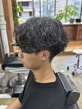 ロンドガルマン 名古屋(Lond GULLMAN) 【Lond GULLMAN江村】波巻きパーマ×センターパート