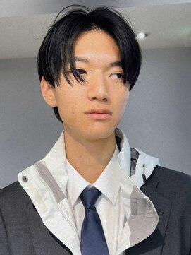 ヴェイン 渋谷(vain) ラフな束感 ナチュラルセンターパート