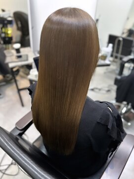 シンカ(shinka) shinkaストレート(髪質改善縮毛)+艶出しトリートメント