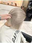 ハイライトカラーマチルダボブインナーグレージュ前髪