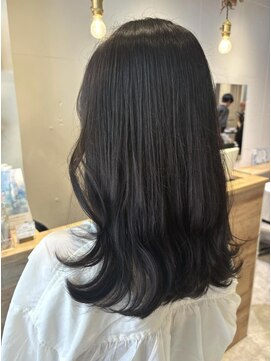 リタ(rita.) 小辻 水素カラー×ラベンダーグレージュ くびれヘア