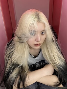 ダズリングディア(Dazzling Deer) 抜きっぱなしブロンド/ハイトーン/エンドカラー/ブロンド/カラー