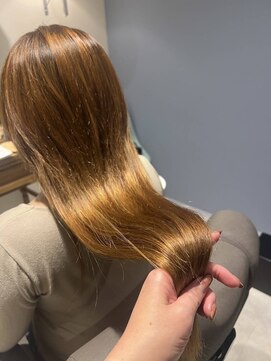 エム 門司店(EMU) 補修しながらカラーできる♪美容液カラー