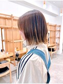 Say.ミディアムボブホワイトグレージュミニウルフお団子ヘア