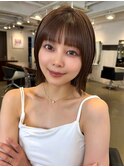 シースルミニマルボブショート顔まわり外ハネ切りっぱなしボブ