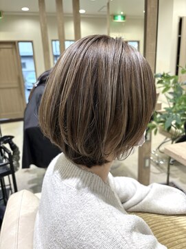 ジェービーヘア 稲毛(jb hair) 白髪ぼかし/ハイライト/グレージュカラー/ショート
