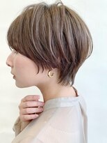 プラスイズム ヴェレン(PLUSISM Velen)&nbsp;首元すっきり大人の丸みショート