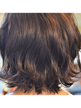 ピースリーヘア バイ カーサ(peathree.hair by CASA) 切りっぱなしボブ×レイヤー