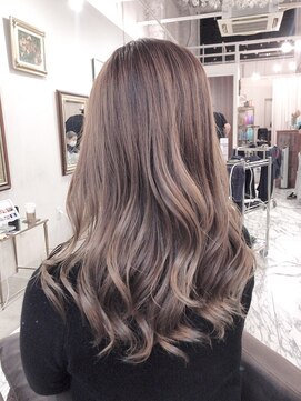 ナイン 麻布十番(NINE) ハイライトベージュ☆