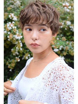 ロイジー(roijir) roijirイルミナインナーカラーxスパイラルxセンシュアルショート