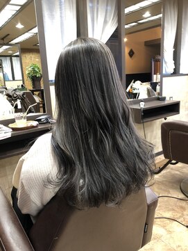 ナトゥーラ 岐阜(Natura) ダークグレー