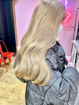 ワーカー ミミ(worker MIMI) うるつやミルクティーベージュ