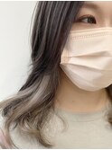 2色のグレージュで差をつけるイヤリングカラー★★