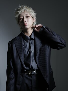 アウル 心斎橋(owl) ジェンダーレスウルフ×ホワイトカラー×スパイキーショート