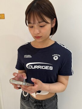 リィベ(Liibe) 10代20代30代　ミニボブ/アッシュカラー/髪質改善