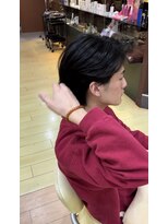 ミリ(milli Produce by ITAKURA)&nbsp;センターパート毛流れニュアンスパーマ