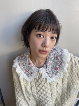 ブラウヘアアンドケア(care) グレージュ×ぱつんとボブ