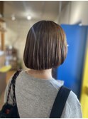 前上がりボブ