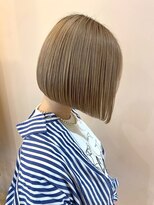 バイエイト(X８)&nbsp;ぱっつりボブ×ブリーチ