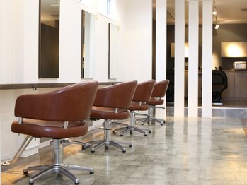 エイクス 津田沼(AQs)の写真/千葉で高評価の髪質改善特化サロン《AQs》が津田沼にNEW OPEN!高技術×こだわり商材で,髪の悩みを根本解決*