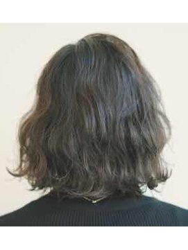 ノアーズ アーク(Noah's Ark) 2020年旬の愛されミディアムスタイル♪