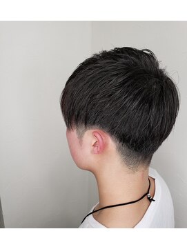 ルッカヘアガーデン バイ ラッシュゴールド(RUCCA HAIR GARDEN by LUSH GOLD) メンズカット