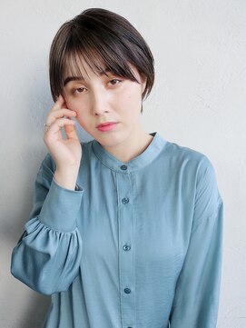 アイティー バイ アルバム 中野店(IT by ALBUM) ナチュラルショート_ハイライトカラーオリーブカラー_57246