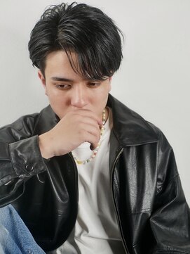 イーラ(era) 大人髪エロさ抜群ビジネスヘア色気刈り上げショート