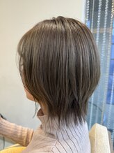 ヤサシイサロン(YASASHII SALON) オリーブグレージュ×外ハネショートボブ